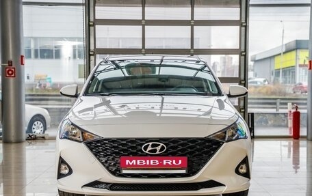 Hyundai Solaris II рестайлинг, 2022 год, 1 658 000 рублей, 2 фотография