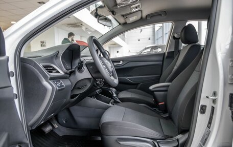 Hyundai Solaris II рестайлинг, 2022 год, 1 658 000 рублей, 15 фотография