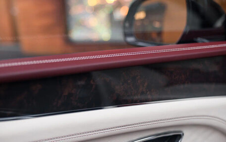 Bentley Bentayga I, 2025 год, 42 500 000 рублей, 18 фотография