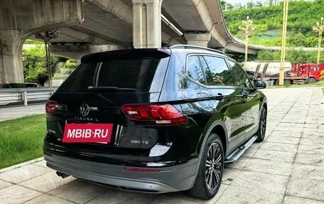 Volkswagen Tiguan II, 2022 год, 1 520 000 рублей, 6 фотография