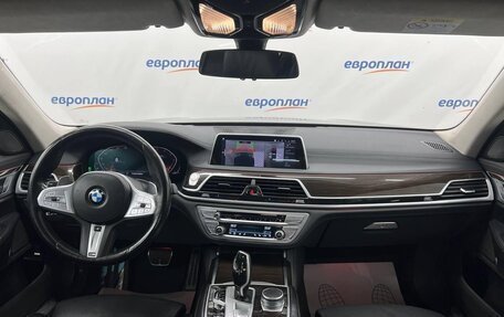 BMW 7 серия, 2022 год, 6 900 000 рублей, 9 фотография