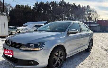 Volkswagen Jetta VI, 2012 год, 1 000 000 рублей, 2 фотография