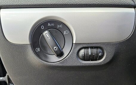 Volkswagen Jetta VI, 2012 год, 995 000 рублей, 15 фотография