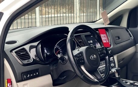 KIA Carnival III, 2020 год, 3 199 000 рублей, 8 фотография