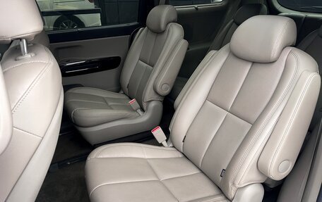 KIA Carnival III, 2020 год, 3 199 000 рублей, 21 фотография