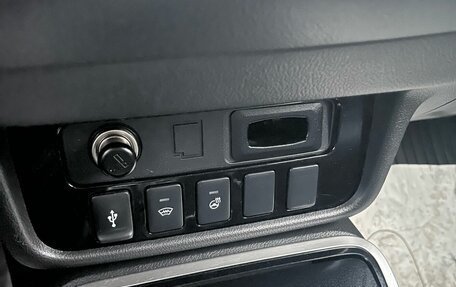 Mitsubishi Outlander III рестайлинг 3, 2018 год, 1 749 000 рублей, 7 фотография