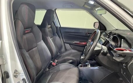 Suzuki Swift V, 2022 год, 1 300 911 рублей, 7 фотография