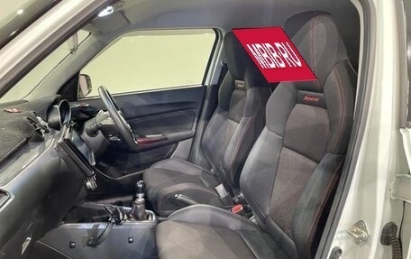 Suzuki Swift V, 2022 год, 1 300 911 рублей, 8 фотография