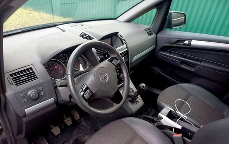 Opel Zafira B, 2010 год, 790 000 рублей, 10 фотография