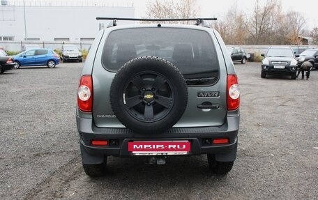 Chevrolet Niva I рестайлинг, 2017 год, 640 000 рублей, 6 фотография