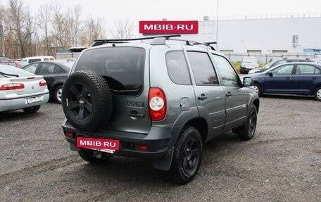 Chevrolet Niva I рестайлинг, 2017 год, 640 000 рублей, 5 фотография