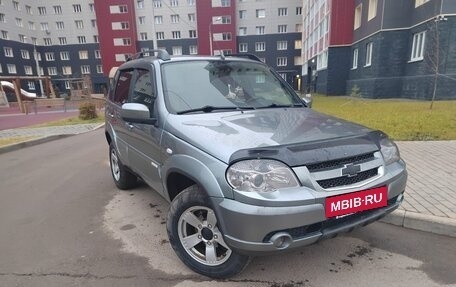 Chevrolet Niva I рестайлинг, 2016 год, 600 000 рублей, 3 фотография