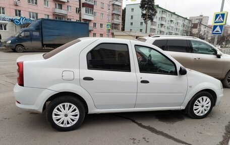 Renault Logan I, 2015 год, 400 000 рублей, 2 фотография