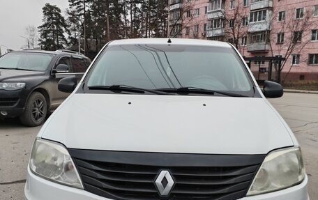 Renault Logan I, 2015 год, 400 000 рублей, 7 фотография
