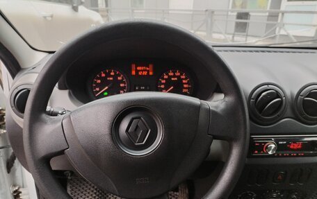 Renault Logan I, 2015 год, 400 000 рублей, 13 фотография