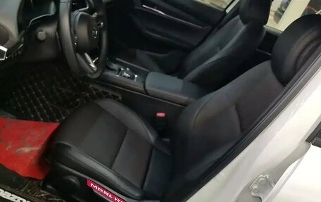 Mazda 3, 2022 год, 1 700 000 рублей, 9 фотография