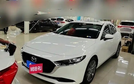 Mazda 3, 2022 год, 1 700 000 рублей, 2 фотография