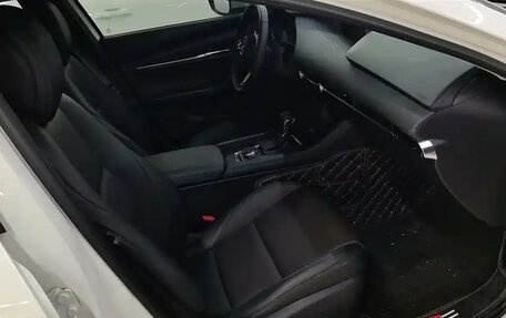 Mazda 3, 2022 год, 1 700 000 рублей, 8 фотография