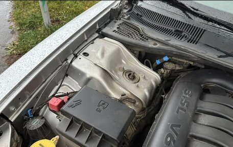 Dodge Charger, 2006 год, 1 350 000 рублей, 21 фотография