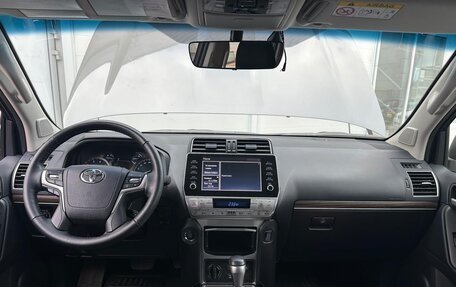 Toyota Land Cruiser Prado 150 рестайлинг 2, 2021 год, 8 850 000 рублей, 14 фотография