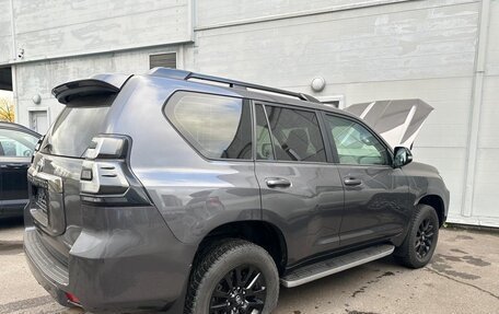 Toyota Land Cruiser Prado 150 рестайлинг 2, 2021 год, 8 850 000 рублей, 23 фотография