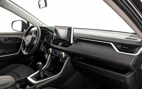 Toyota RAV4, 2020 год, 2 800 000 рублей, 13 фотография