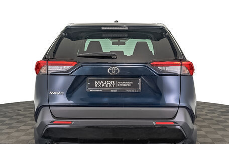 Toyota RAV4, 2020 год, 2 800 000 рублей, 6 фотография