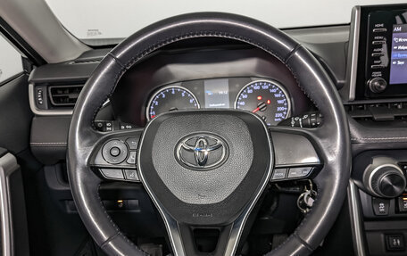 Toyota RAV4, 2020 год, 2 800 000 рублей, 22 фотография