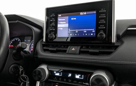 Toyota RAV4, 2020 год, 2 800 000 рублей, 28 фотография