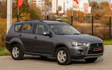 Mitsubishi Outlander III рестайлинг 3, 2011 год, 1 180 000 рублей, 3 фотография