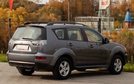 Mitsubishi Outlander III рестайлинг 3, 2011 год, 1 180 000 рублей, 10 фотография