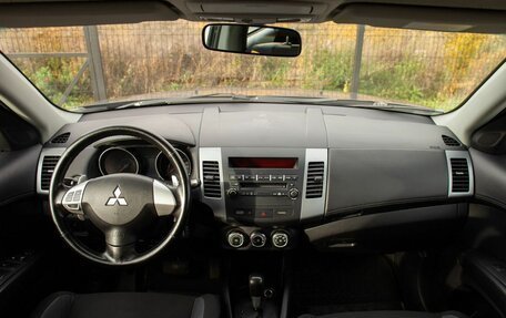 Mitsubishi Outlander III рестайлинг 3, 2011 год, 1 180 000 рублей, 21 фотография