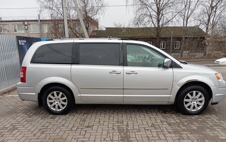 Chrysler Voyager IV, 2008 год, 1 300 000 рублей, 5 фотография