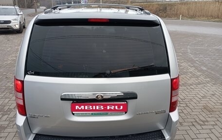 Chrysler Voyager IV, 2008 год, 1 300 000 рублей, 3 фотография