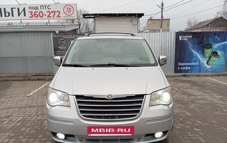 Chrysler Voyager IV, 2008 год, 1 300 000 рублей, 7 фотография