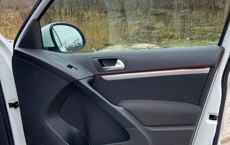 Volkswagen Tiguan I, 2015 год, 1 550 000 рублей, 28 фотография