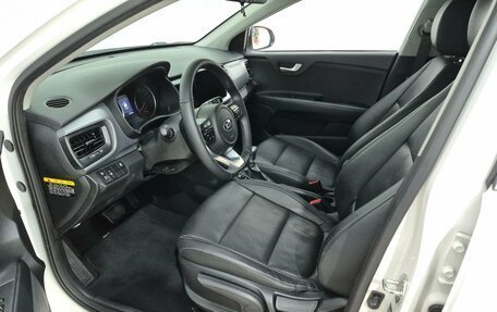 KIA Stonic, 2018 год, 1 350 000 рублей, 9 фотография