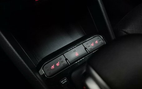 KIA Stonic, 2018 год, 1 350 000 рублей, 20 фотография