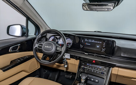 KIA Carnival, 2021 год, 3 750 000 рублей, 29 фотография