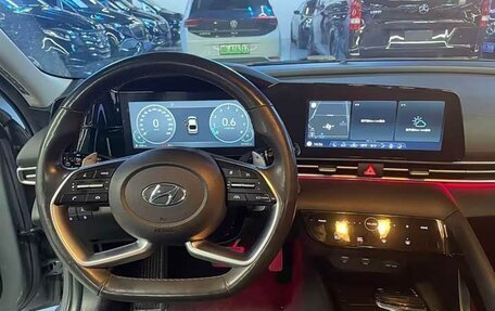 Hyundai Elantra, 2022 год, 1 308 457 рублей, 3 фотография