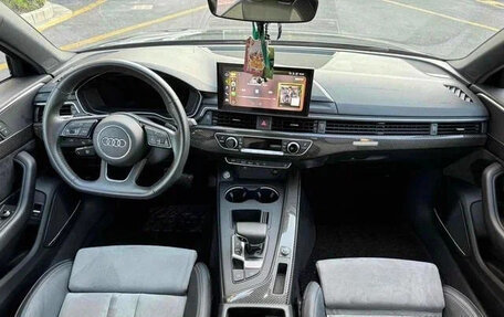 Audi A4, 2021 год, 2 210 000 рублей, 6 фотография