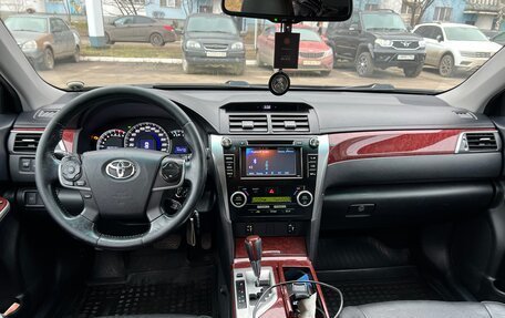 Toyota Camry, 2012 год, 1 650 000 рублей, 10 фотография