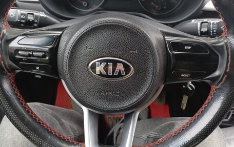 KIA Rio IV, 2017 год, 1 050 000 рублей, 2 фотография