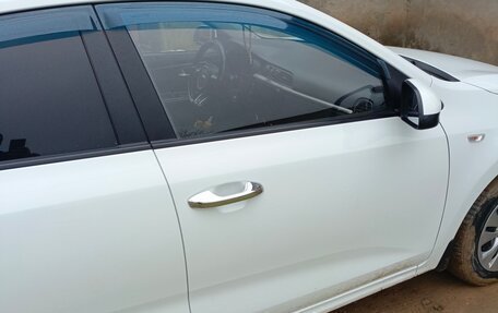 KIA Rio IV, 2017 год, 1 050 000 рублей, 8 фотография