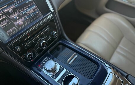 Jaguar XJ IV (X351), 2013 год, 2 050 000 рублей, 25 фотография