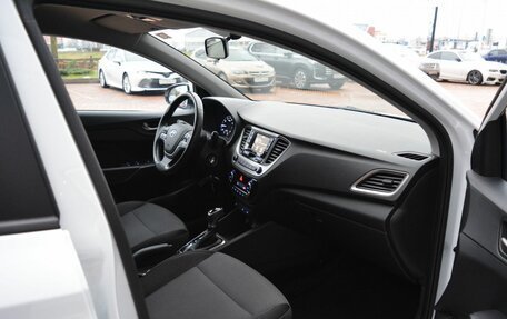 Hyundai Solaris II рестайлинг, 2017 год, 1 400 000 рублей, 15 фотография