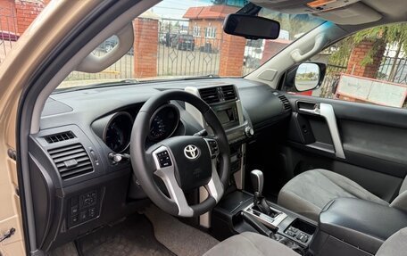 Toyota Land Cruiser Prado 150 рестайлинг 2, 2010 год, 2 050 000 рублей, 16 фотография