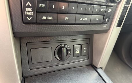 Toyota Land Cruiser Prado 150 рестайлинг 2, 2010 год, 2 050 000 рублей, 14 фотография