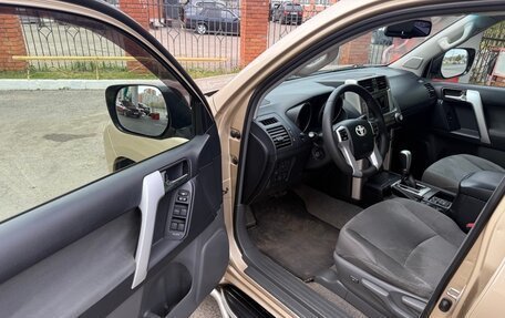 Toyota Land Cruiser Prado 150 рестайлинг 2, 2010 год, 2 050 000 рублей, 18 фотография