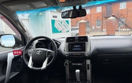 Toyota Land Cruiser Prado 150 рестайлинг 2, 2010 год, 2 050 000 рублей, 10 фотография